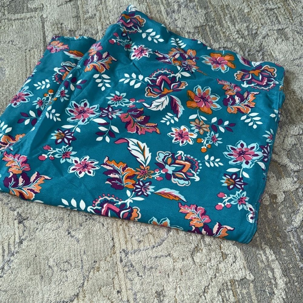 Sport Savvy Floral Soft Stretchy Pull On Capri Pants Plus 5X Petite NIP/NWOT - Picture 11 of 12
